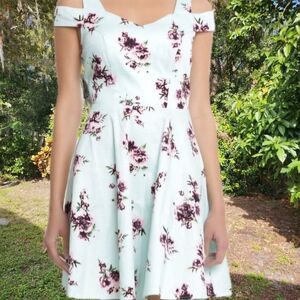 | Hot Topic | Mint Floral Off-The-Shoulder Strap Fit & Flare Dress | size S/M